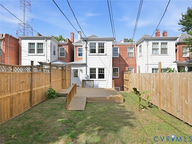 3209 W Grace St, Richmond, VA 23221