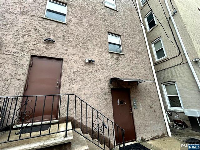 239 Harrison Avenue 1, Harrison, NJ 07029