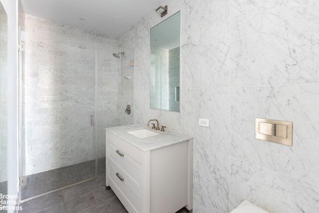 10706 Queens Blvd Apt 8H, New York City, NY 11375