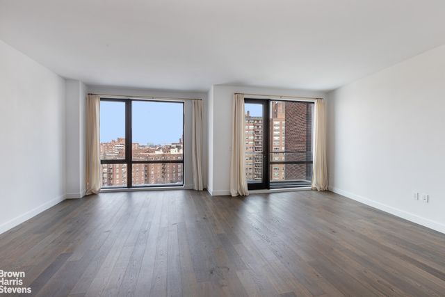 10706 Queens Blvd Apt 8H, New York City, NY 11375