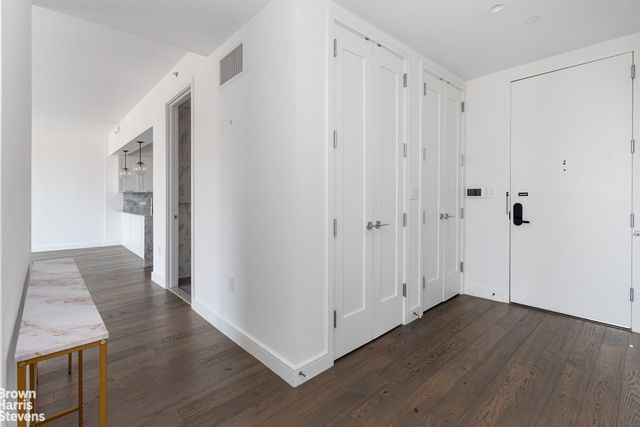 10706 Queens Blvd Apt 8H, New York City, NY 11375