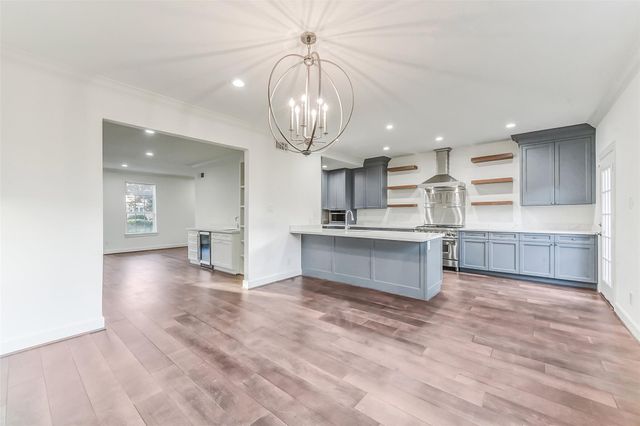 7505 Brompton Street, Houston, TX 77025