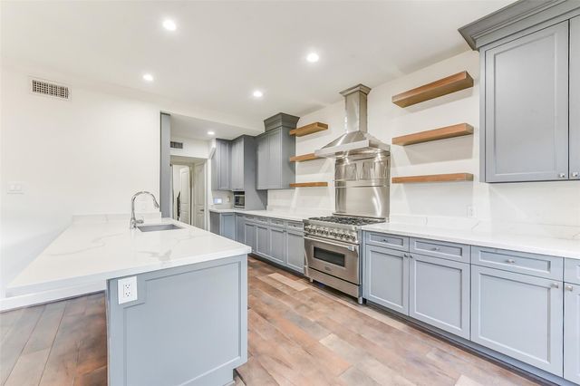 7505 Brompton Street, Houston, TX 77025