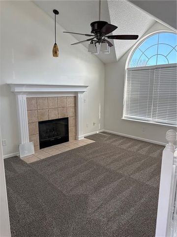 5734 NE Barnes Avenue, Kansas City, MO 64119