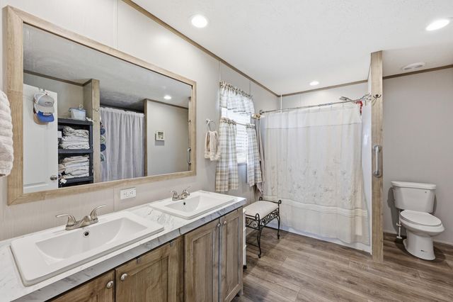 2567 New Dixville Road, Harrodsburg, KY 40330