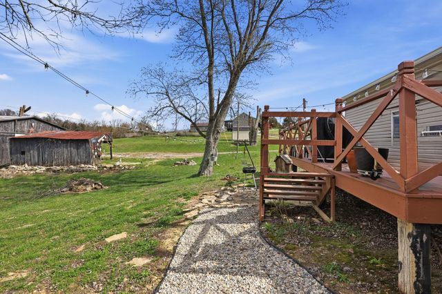 2567 New Dixville Road, Harrodsburg, KY 40330