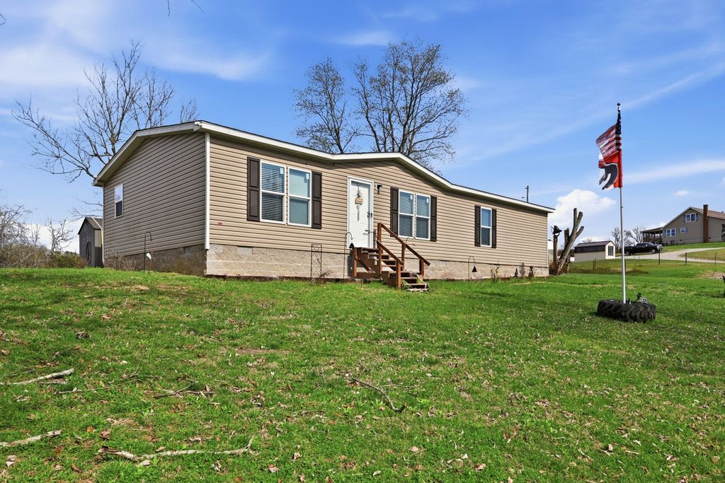 2567 New Dixville Road, Harrodsburg, KY 40330