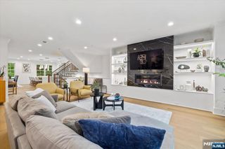 110 Mason Court 2H, Haworth, NJ 07641