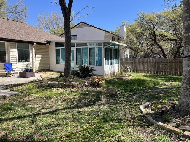 6401 Woodcrest DR, Austin, TX 78759