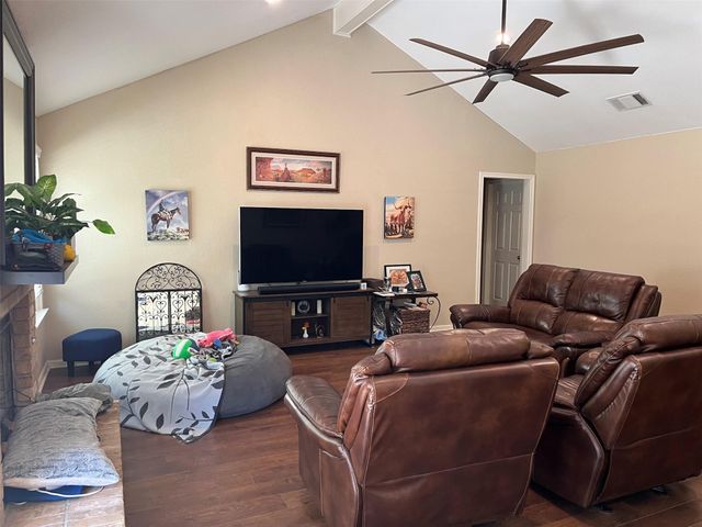 6401 Woodcrest DR, Austin, TX 78759