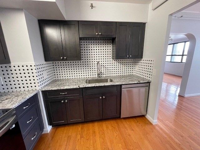 1731 Beacon St 512, Brookline, MA 02445
