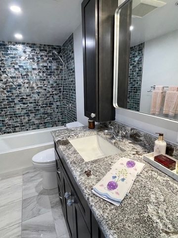 1731 Beacon St 512, Brookline, MA 02445