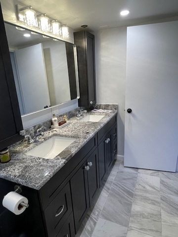 1731 Beacon St 512, Brookline, MA 02445