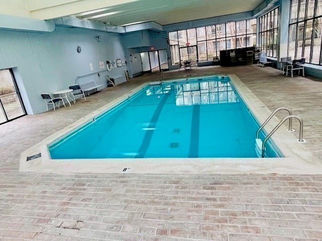 1731 Beacon St 512, Brookline, MA 02445