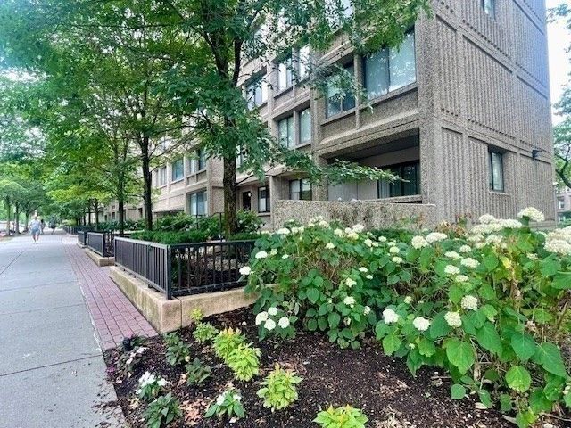 1731 Beacon St 512, Brookline, MA 02445