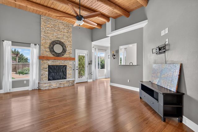 9714 Entrada Place NW, Albuquerque, NM 87114