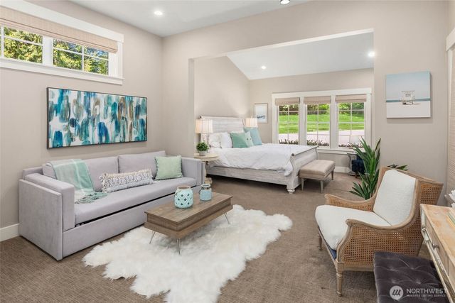20313 217th Avenue NE, Woodinville, WA 98077