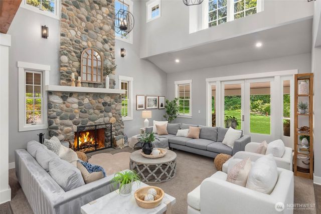 20313 217th Avenue NE, Woodinville, WA 98077