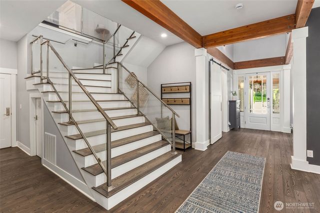 20313 217th Avenue NE, Woodinville, WA 98077