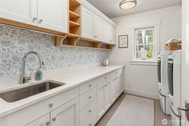 20313 217th Avenue NE, Woodinville, WA 98077
