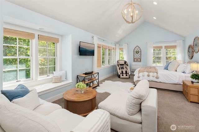 20313 217th Avenue NE, Woodinville, WA 98077