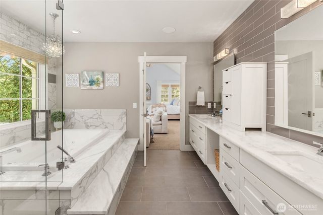 20313 217th Avenue NE, Woodinville, WA 98077