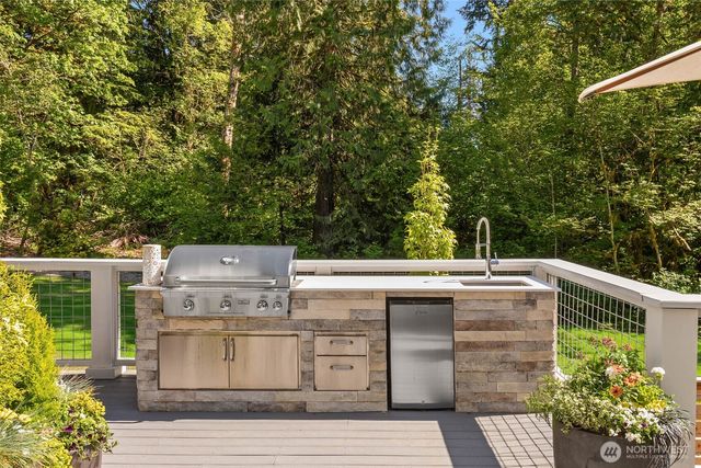 20313 217th Avenue NE, Woodinville, WA 98077