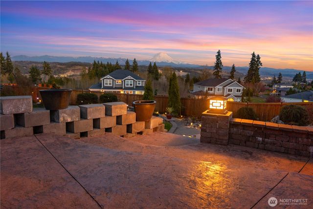 13802 111th Street Ct E, Puyallup, WA 98374