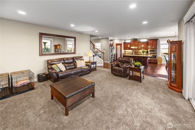 13802 111th Street Ct E, Puyallup, WA 98374