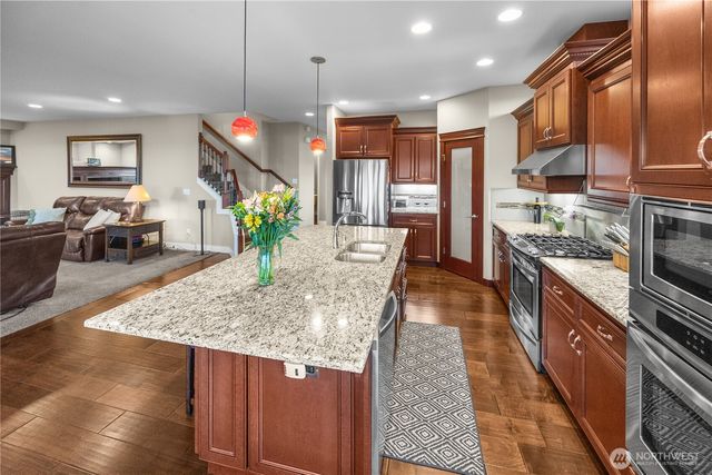 13802 111th Street Ct E, Puyallup, WA 98374