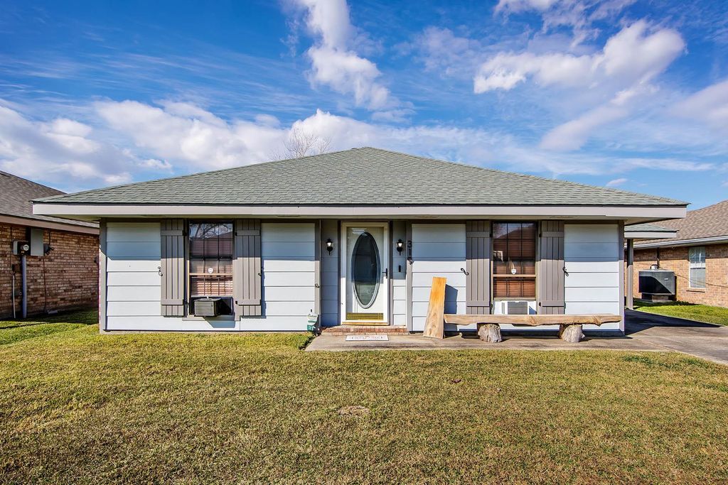 319 Prevost Drive, Houma, LA 70364