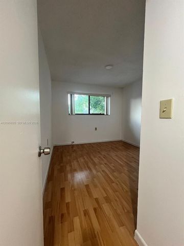 6975 NW 179th Street 202, Hialeah, FL 33015