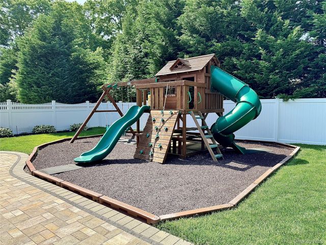 17 Erita Lane, Smithtown, NY 11787