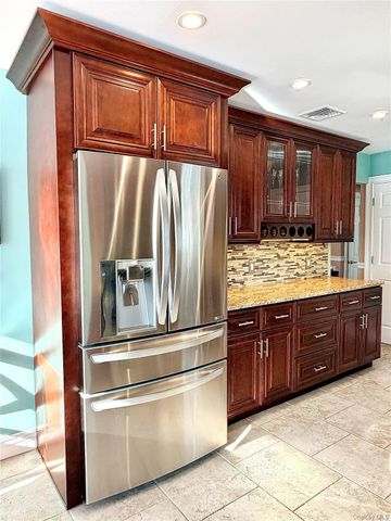 17 Erita Lane, Smithtown, NY 11787