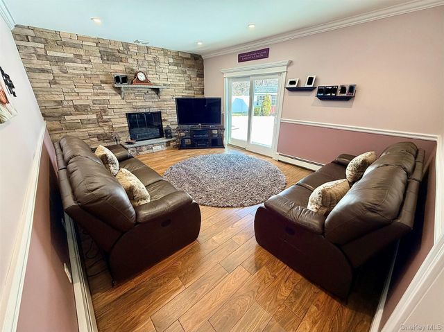 17 Erita Lane, Smithtown, NY 11787