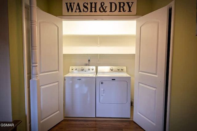 862 Sourwood Drive, Gatlinburg, TN 37738