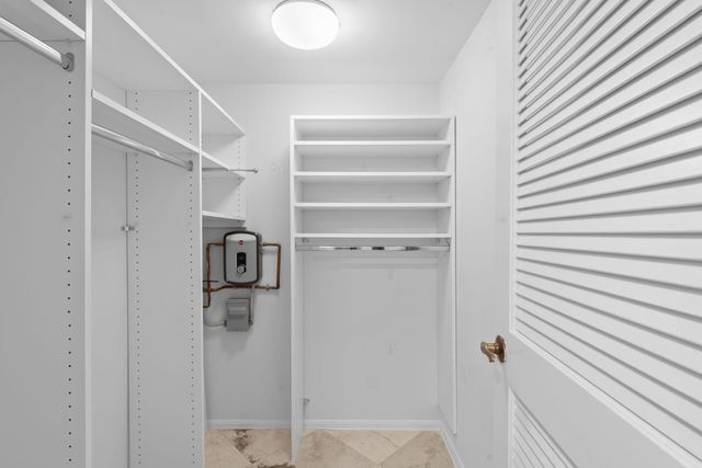 451 Greensward Lane 201-B, Delray Beach, FL 33445