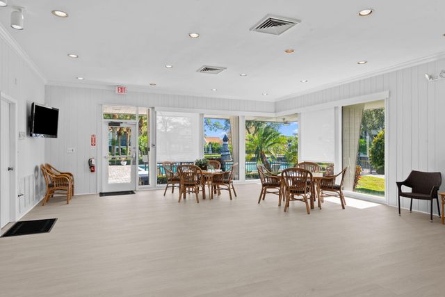 451 Greensward Lane 201-B, Delray Beach, FL 33445