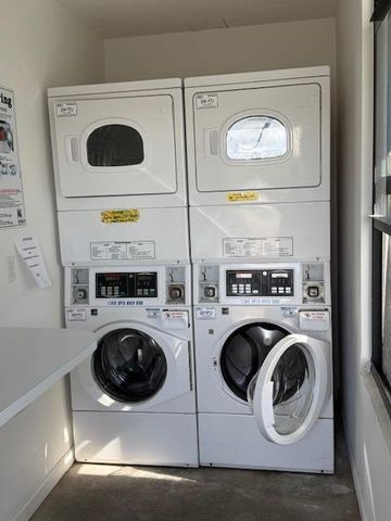 451 Greensward Lane 201-B, Delray Beach, FL 33445