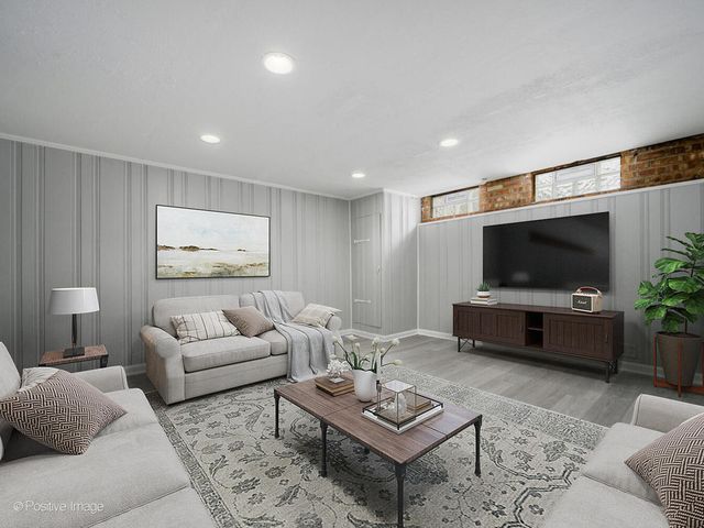 8944 Skokie Boulevard B, Skokie, IL 60076