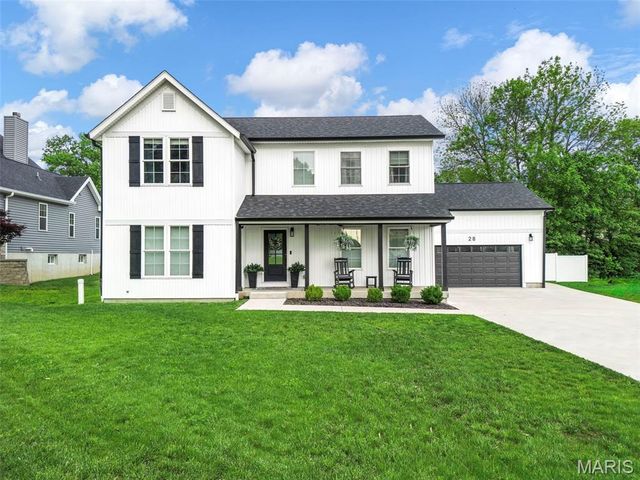28 Millwell Drive, Maryland Heights, MO 63043