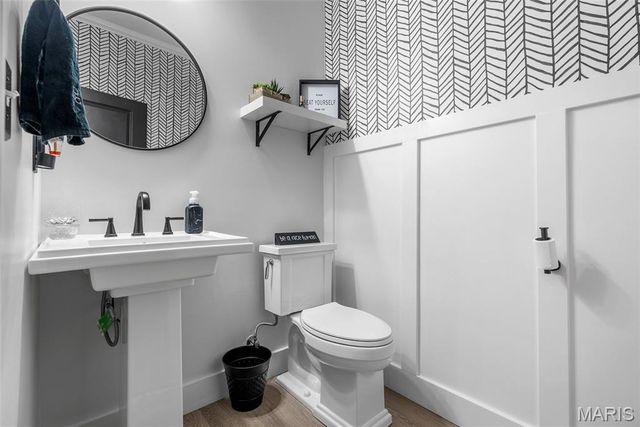 28 Millwell Drive, Maryland Heights, MO 63043