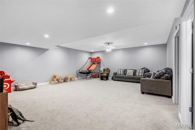 28 Millwell Drive, Maryland Heights, MO 63043