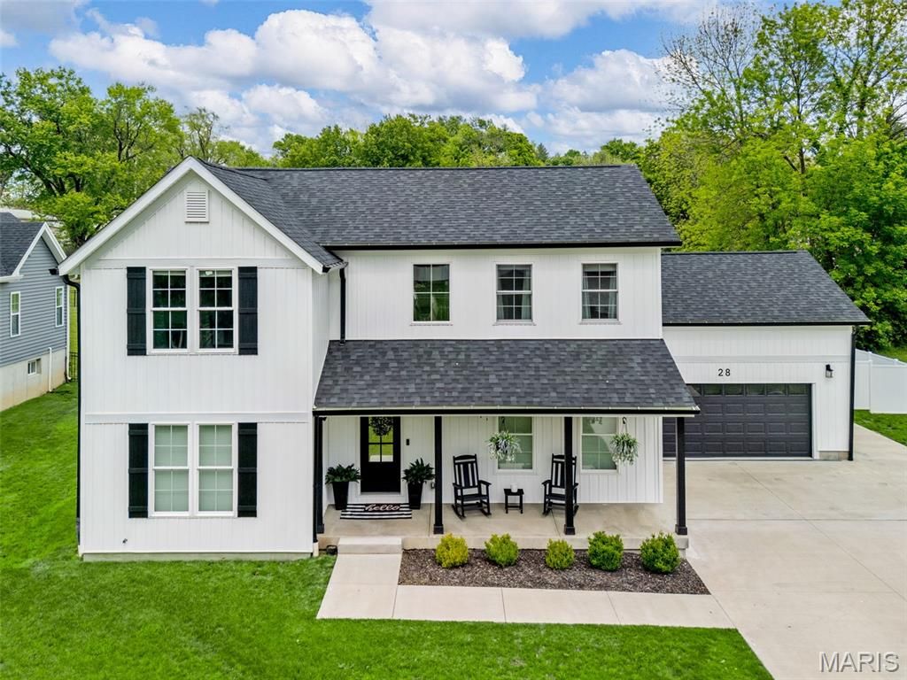 28 Millwell Drive, Maryland Heights, MO 63043