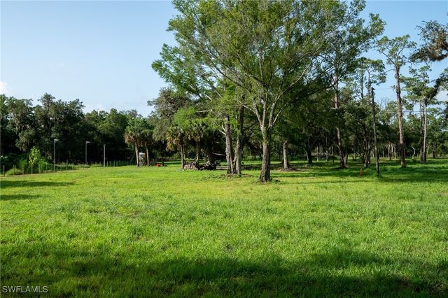 2115 CR 78 RD N, Labelle, FL 33935