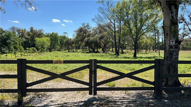 2115 CR 78 RD N, Labelle, FL 33935