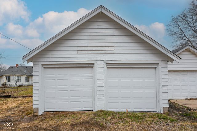 1107 W 3rd Street, Anderson, IN 46016