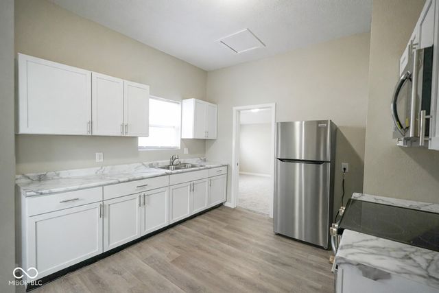 1107 W 3rd Street, Anderson, IN 46016