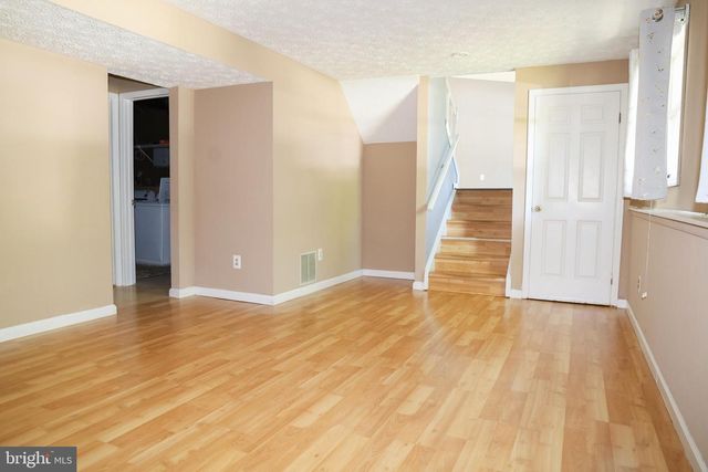 3006 SUMMERSHADE CT, Herndon, VA 20171