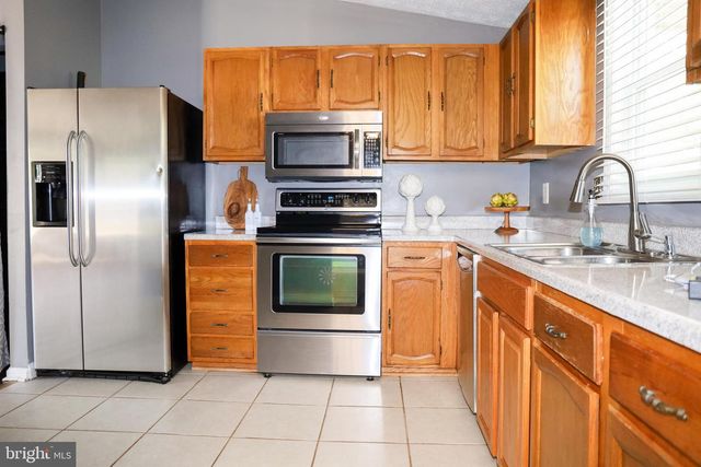 3006 SUMMERSHADE CT, Herndon, VA 20171